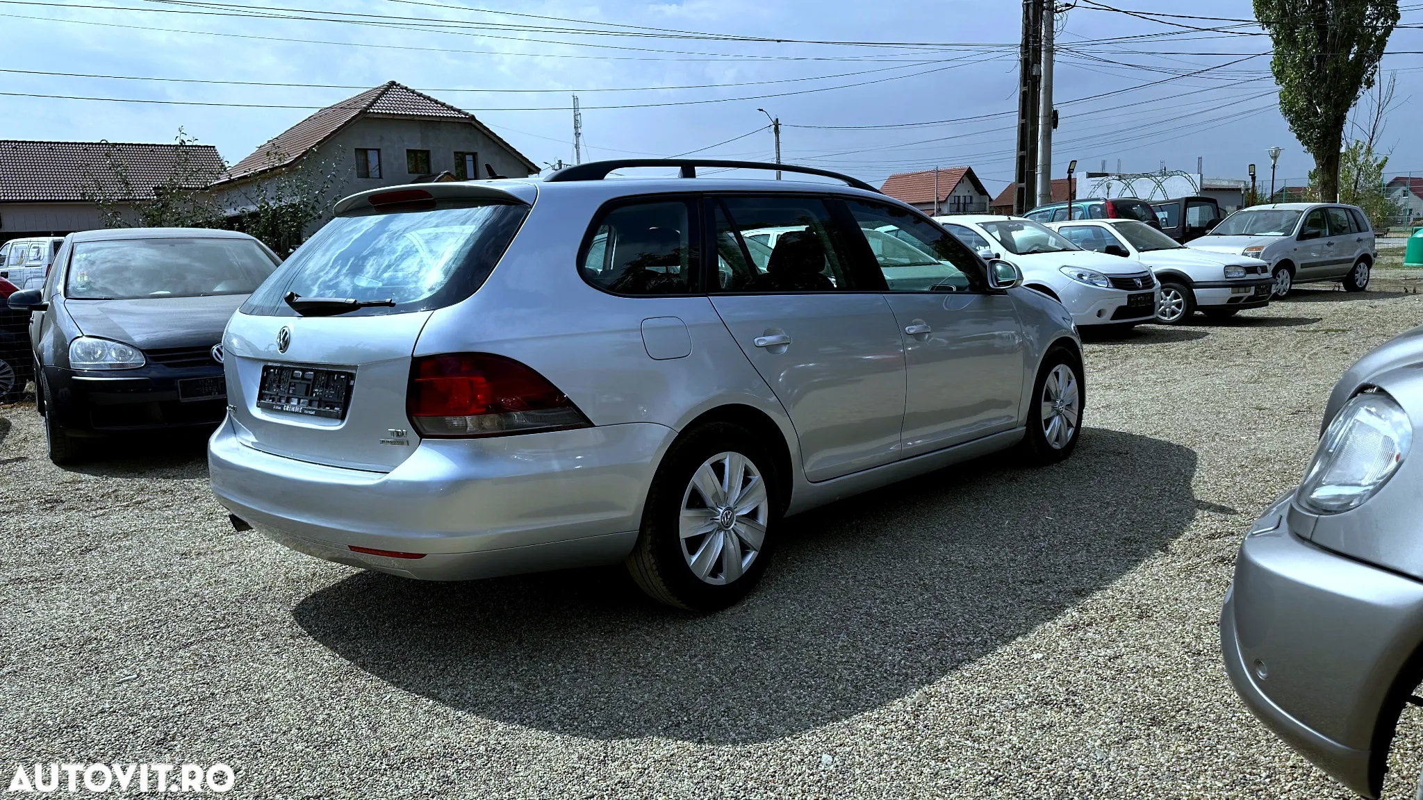 Volkswagen Golf 1.6 TDI BMT Comfortline - 3