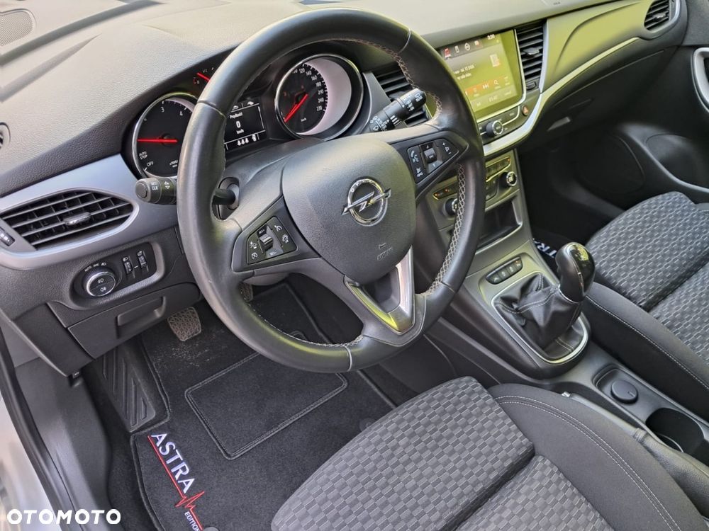 Opel Astra 1.4 T Dynamic - 26