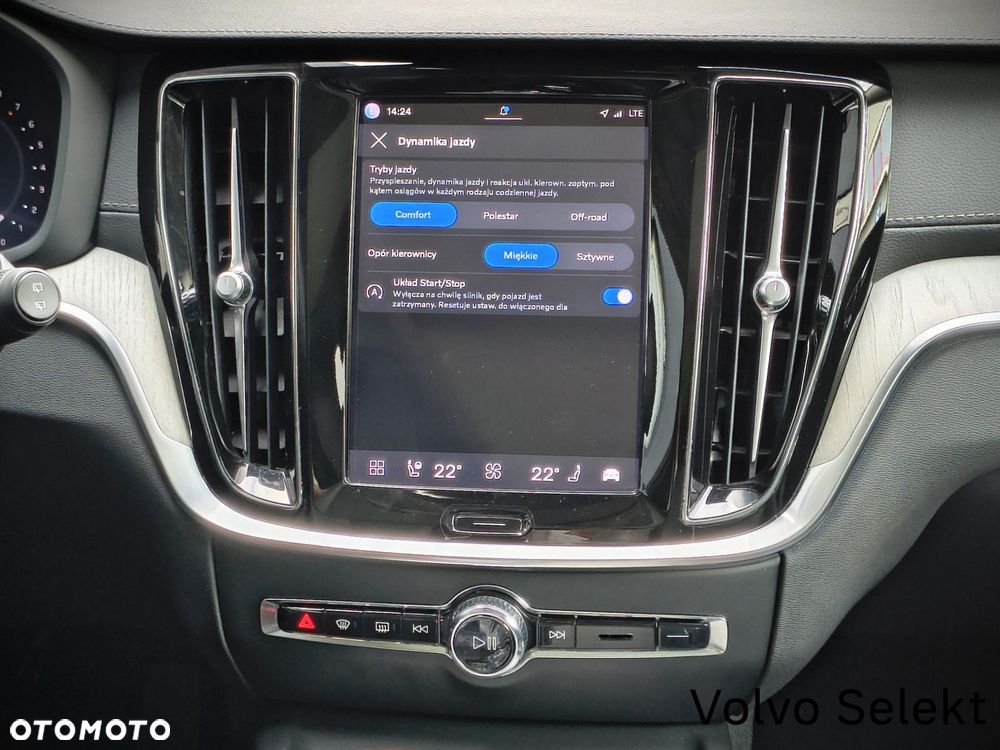 Volvo V60 Cross Country - 18