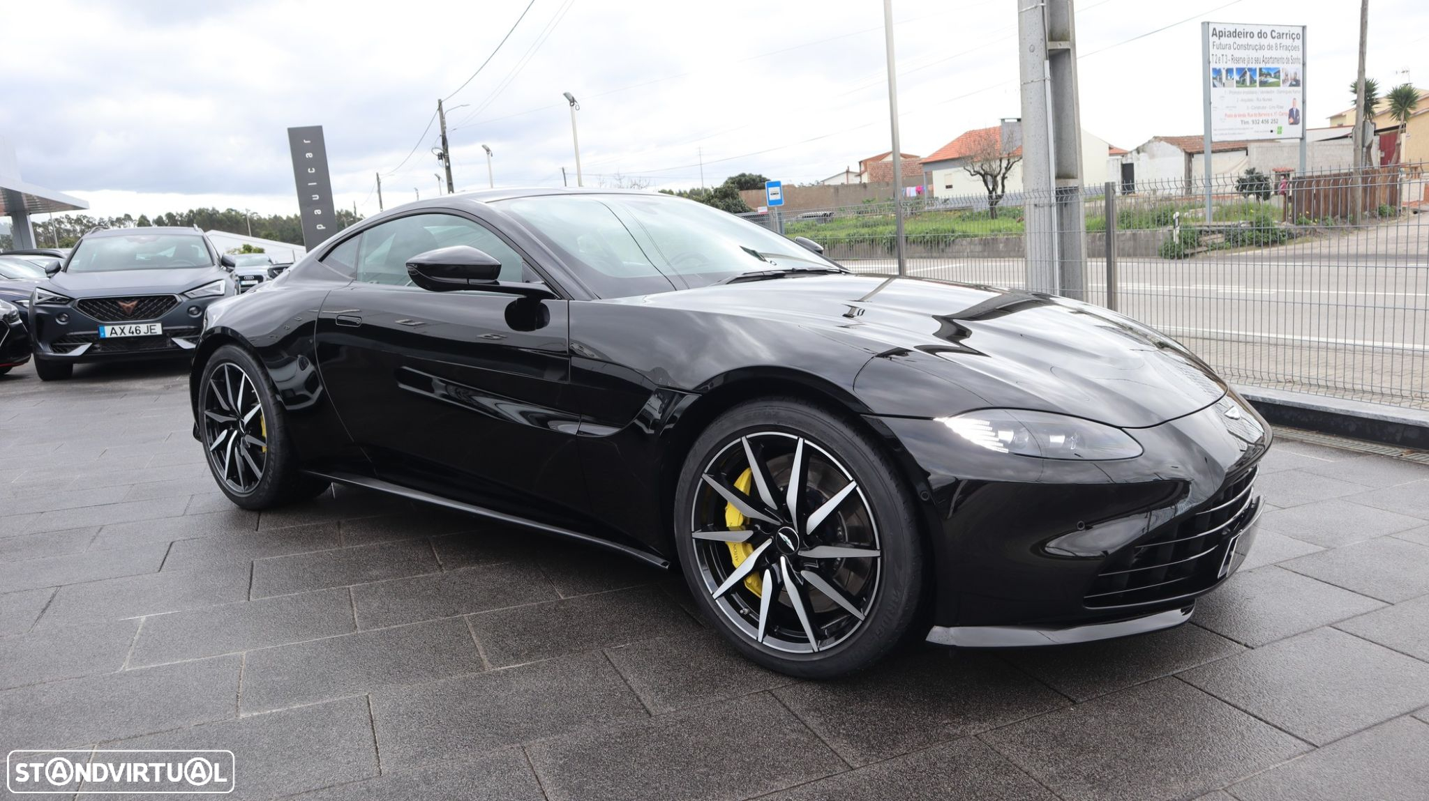Aston Martin Vantage Coupe V8 - 8