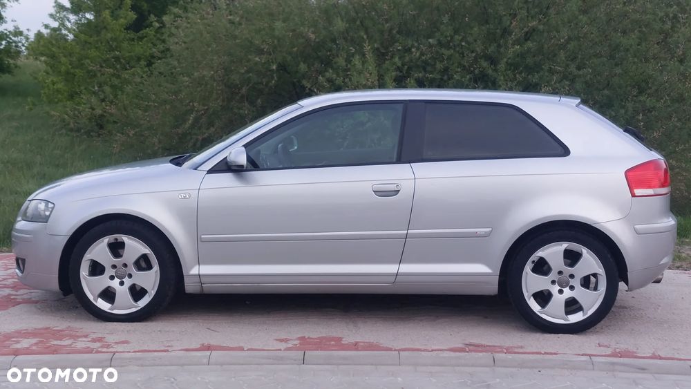 Audi A3 ver-1-6-fsi-attraction - 11