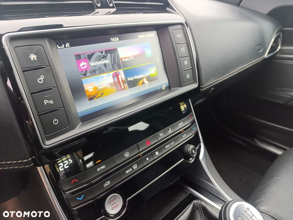 Jaguar XE 20d R-Sport - 13