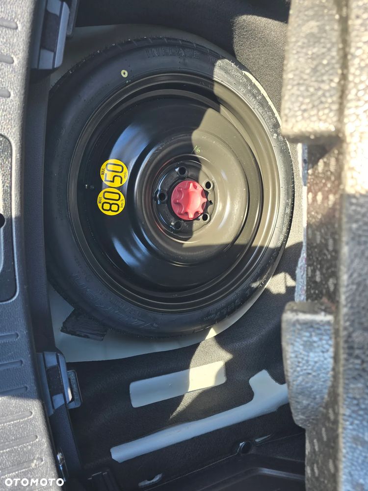 Toyota Corolla 1.2 T Comfort - 25