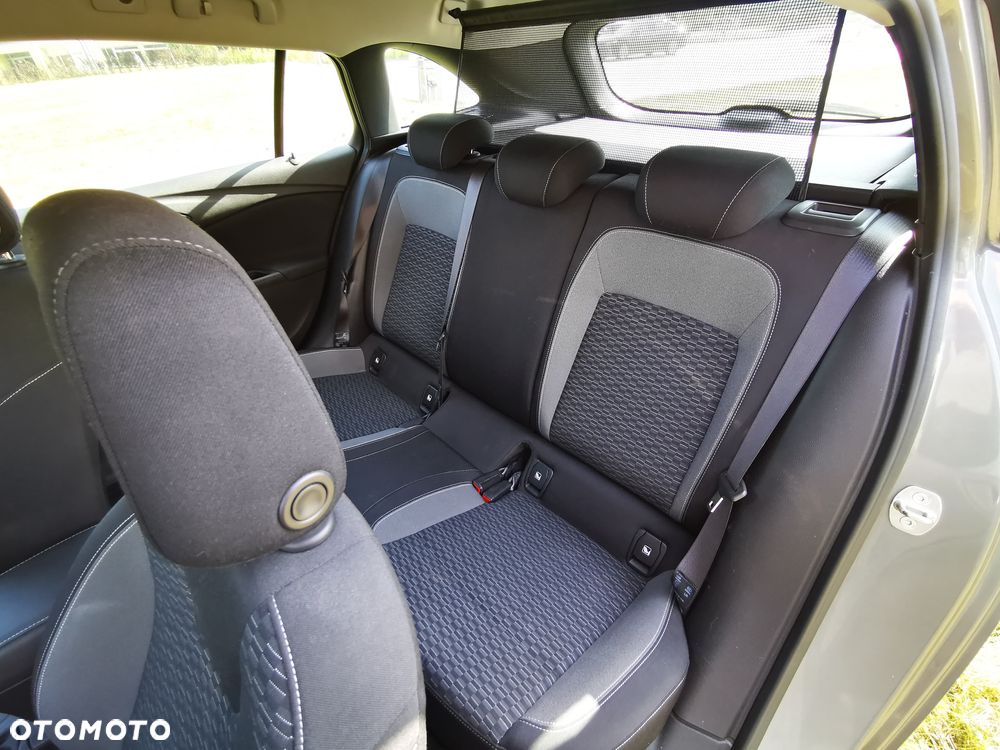 Opel Astra V 1.2 T Elegance S&S - 20