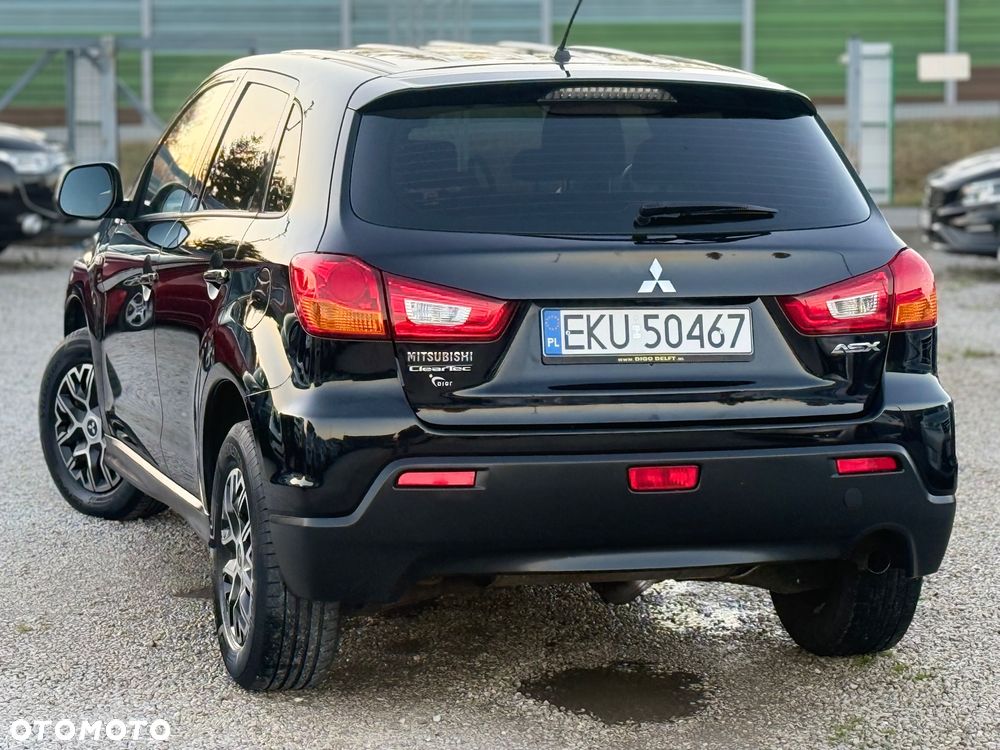 Mitsubishi ASX - 10