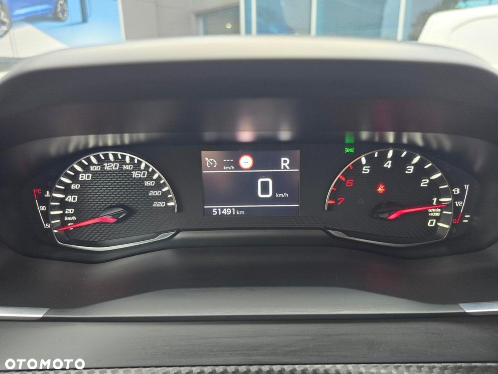 Peugeot 2008 1.2 PureTech Allure S&S EAT8 - 19