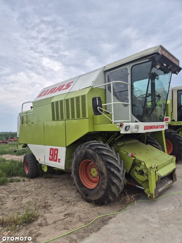 Claas Dominator 98S - 6