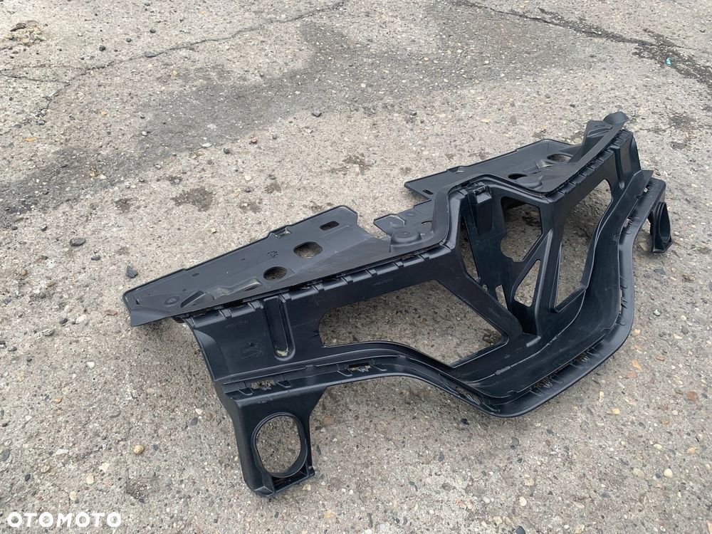 RENAULT CAPTUR WZMOCNIENIE GRILA ATRAPY 620935704R - 4