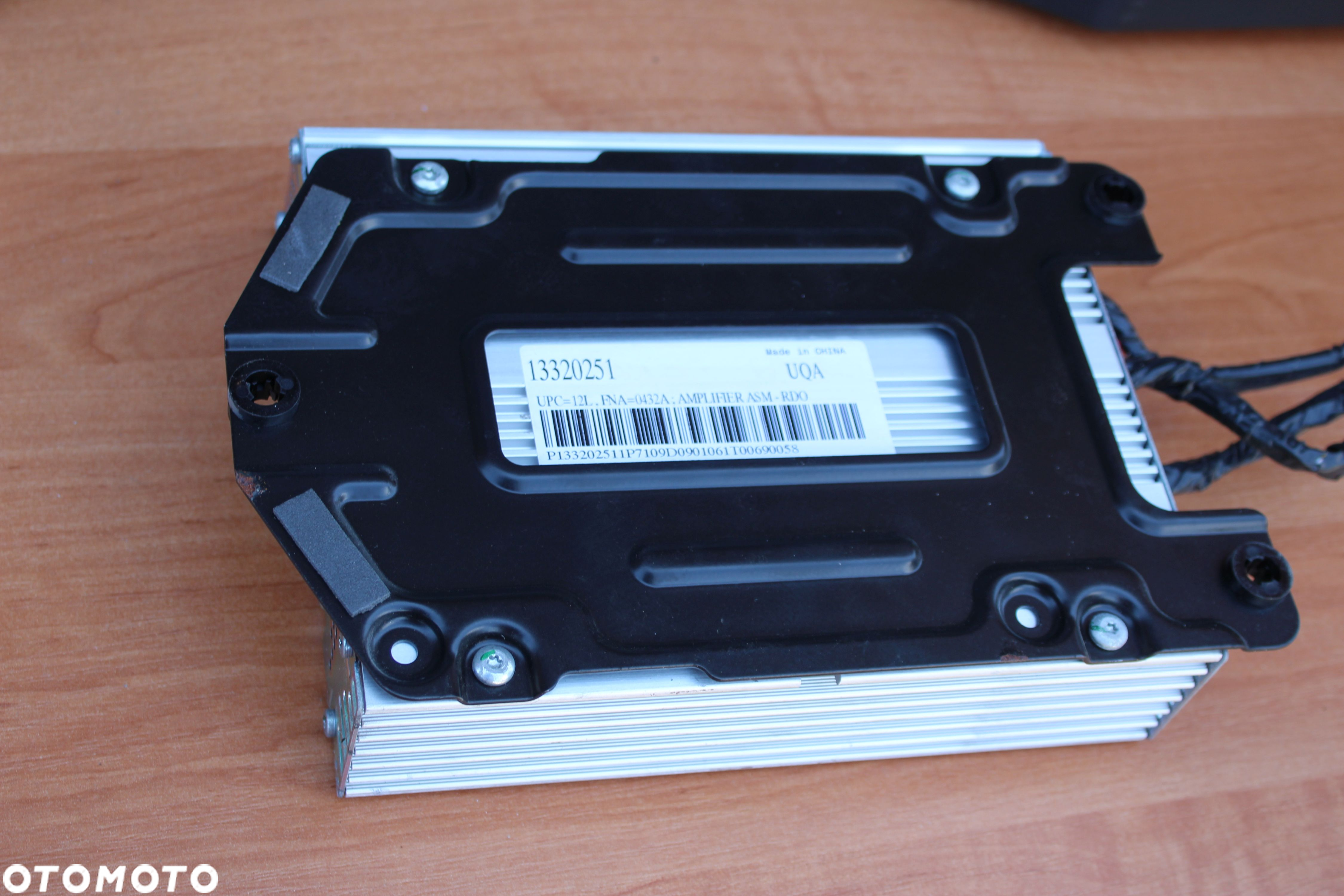 WZMACNIACZ SUBWOOFER GŁOŚNIKI INSIGNIA A 13240963 13320251 - 11