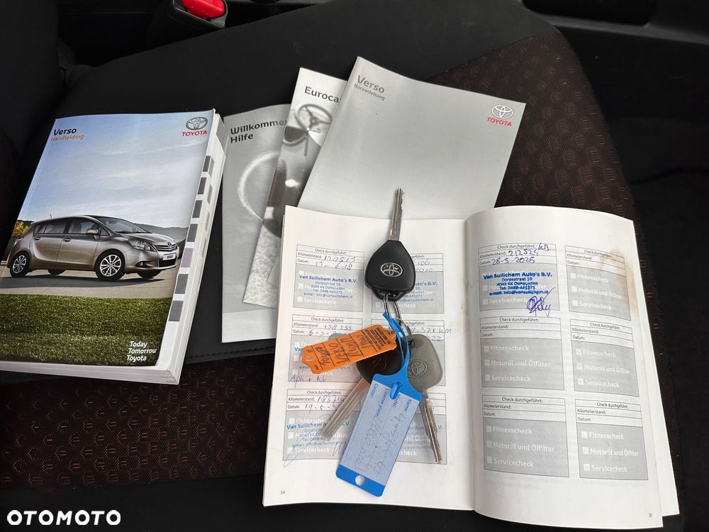 Toyota Verso - 31