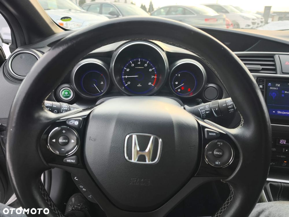 Honda Civic 1.8 i-VTEC Sport - 12