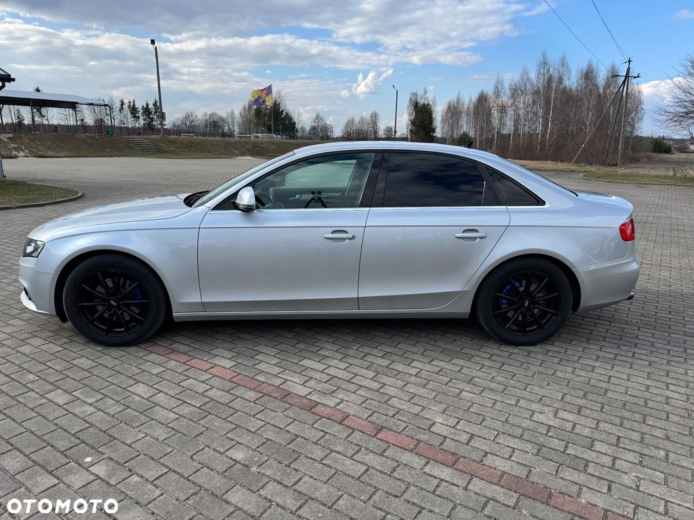 Audi A4 Limousine - 3