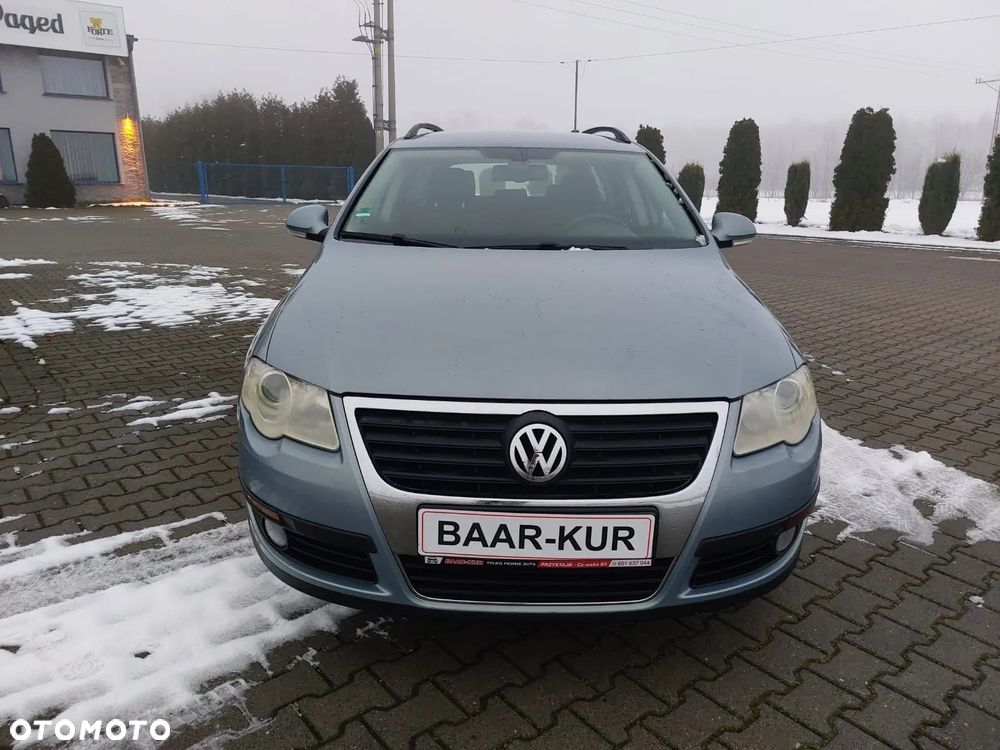 Volkswagen Passat 1.6 Comfortline Family - 2