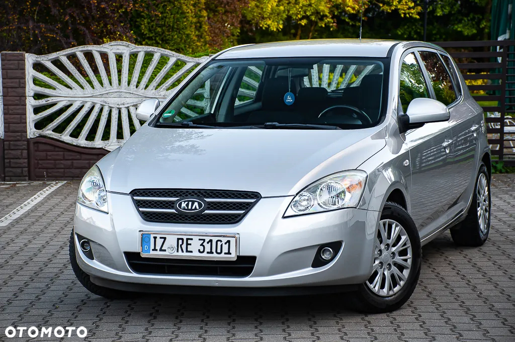 Kia Ceed 2.0 CVVT Spirit - 21