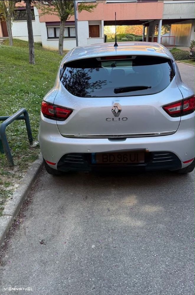 Renault Clio 0.9 TCe Limited - 9