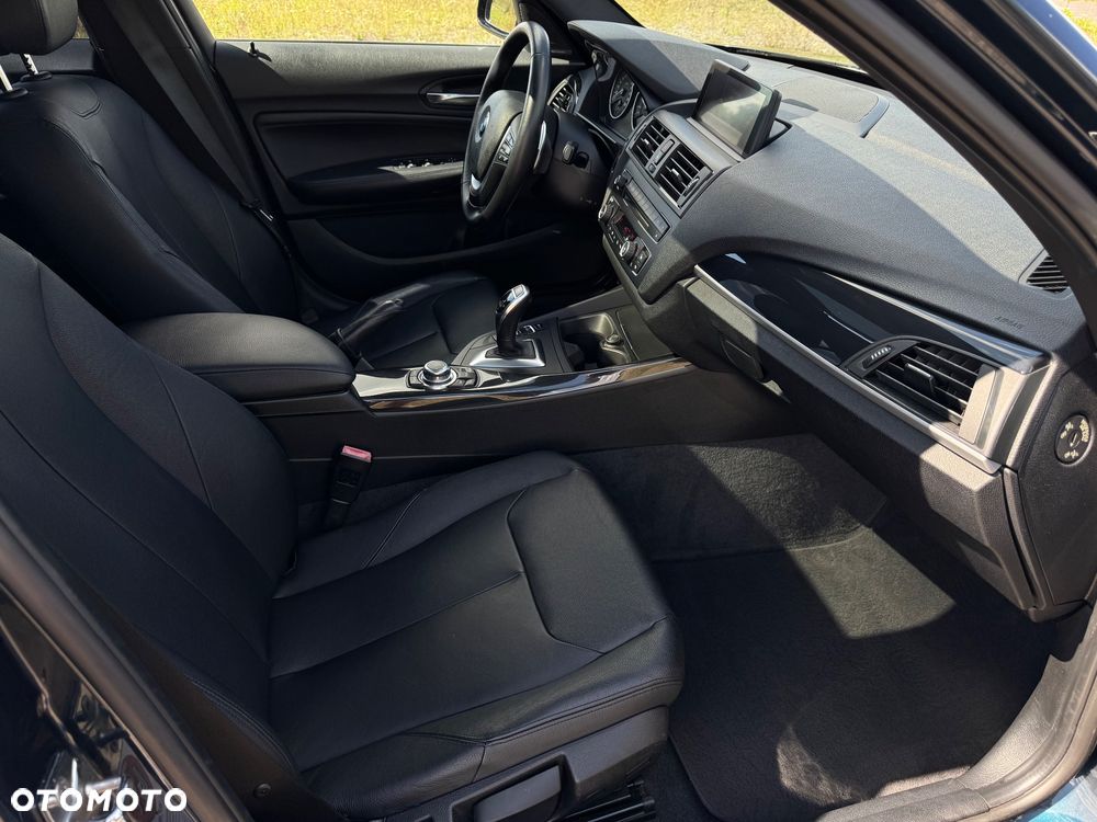 BMW Seria 1 120d Sport-Aut Urban Line - 11