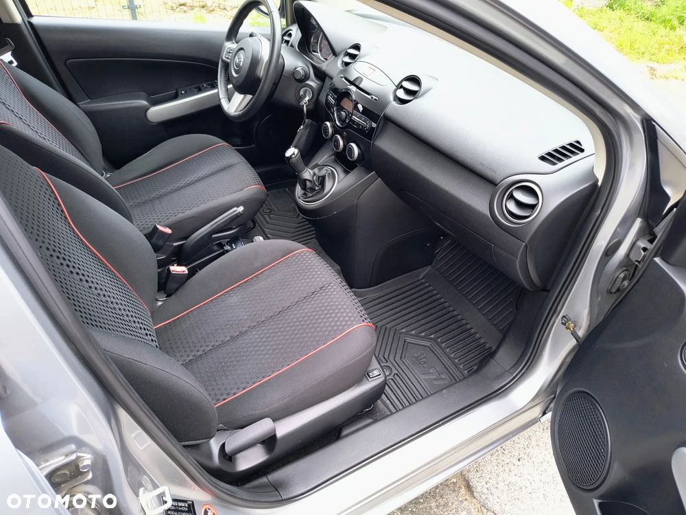 Mazda 2 1.3 Dynamic - 15