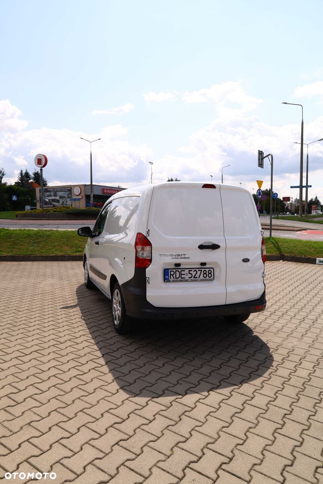Ford Transit Courier - 3