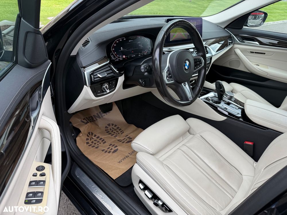 BMW Seria 5 530e xDrive Aut. Luxury Line - 11