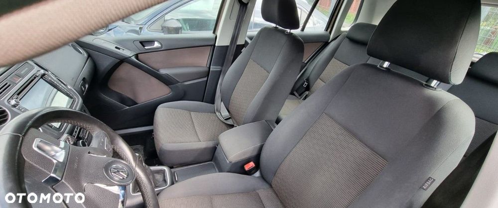 Volkswagen Tiguan - 8