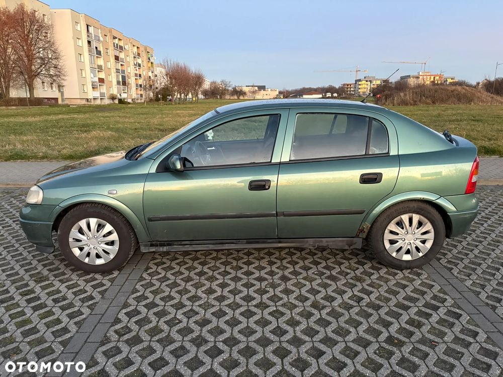 Opel Astra 1.4 16v GL - 4