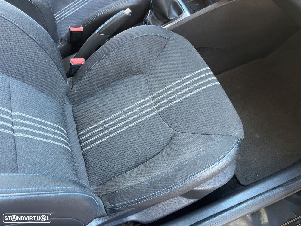 Renault Clio Sport Tourer 0.9 TCE GT Line - 35