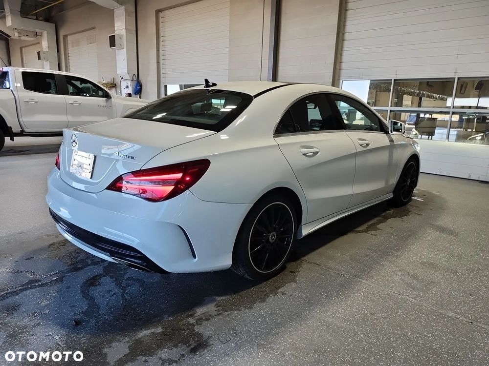 Mercedes-Benz CLA 250 4Matic 7G-DCT AMG Line - 4