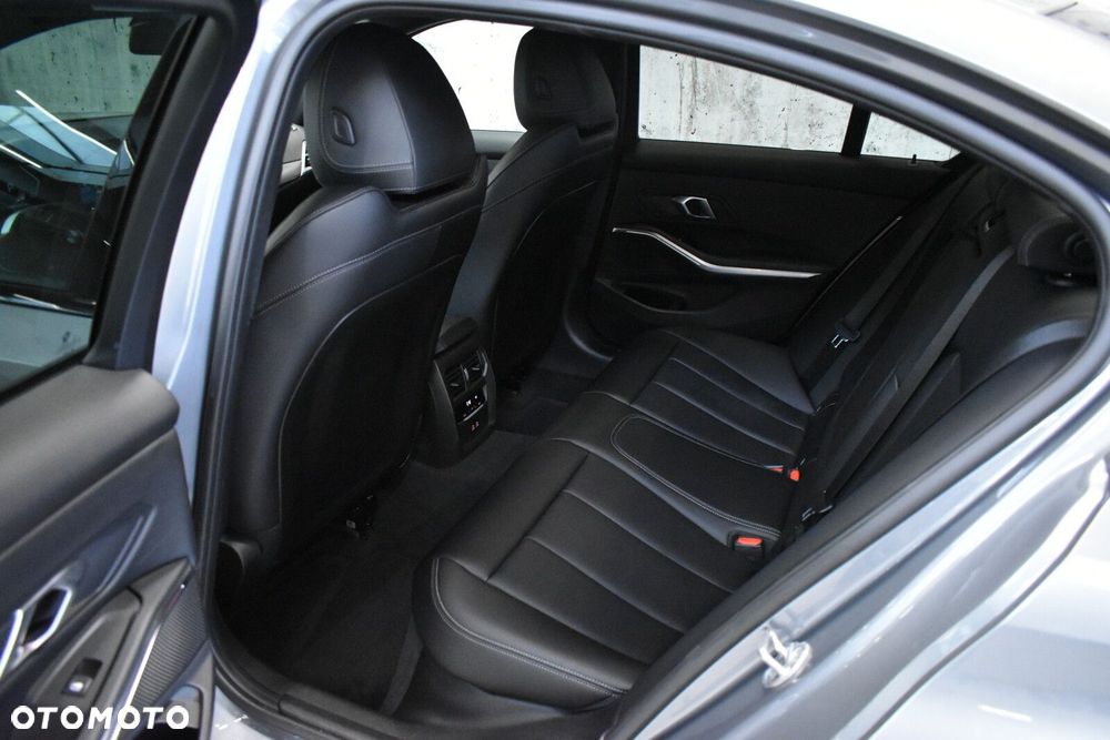 BMW Seria 3 - 20