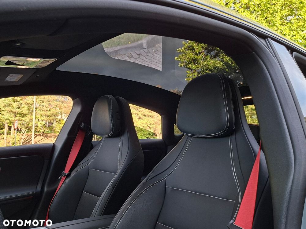 Mercedes-Benz CLA 2025