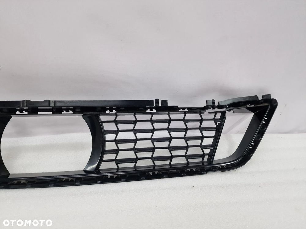 BMW G30 / G31 LIFT M-PAKIET 20- KRATKA ŚRODKOWA ZDERZAKA PRZEDNIEGO PRZÓD , NR 51118098664 , NR AUKCJI KR42 - 6