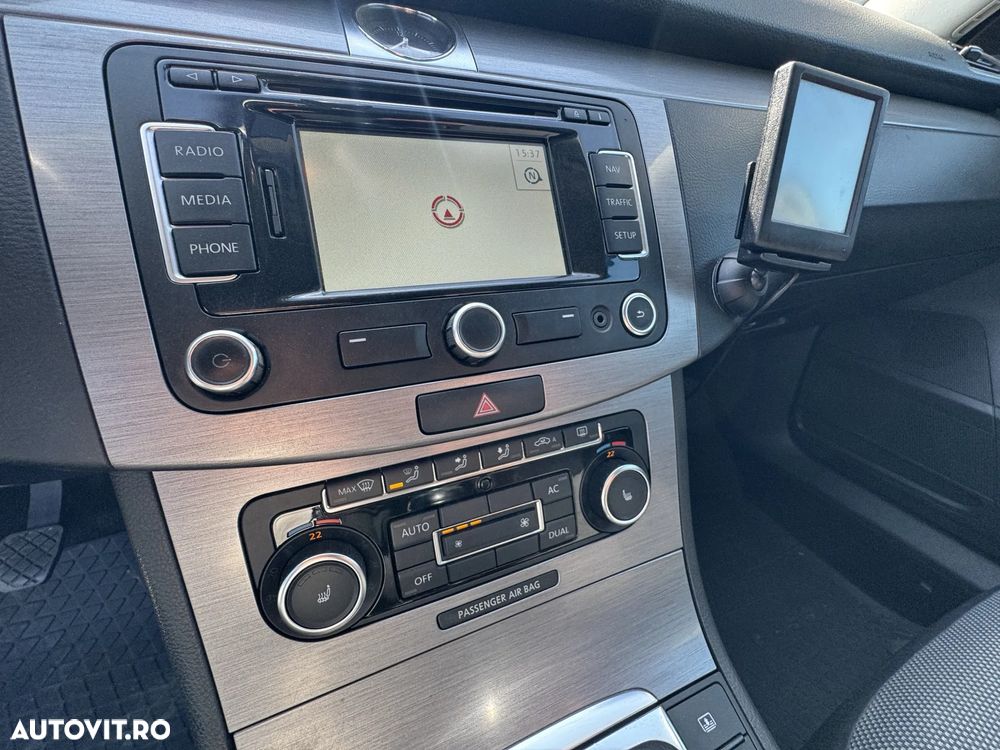 Volkswagen Passat 1.4 TSI Comfortline - 23
