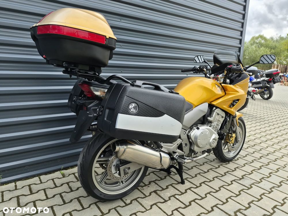 Honda CBF - 3