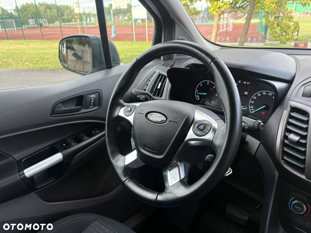 Ford Transit Connect - 14