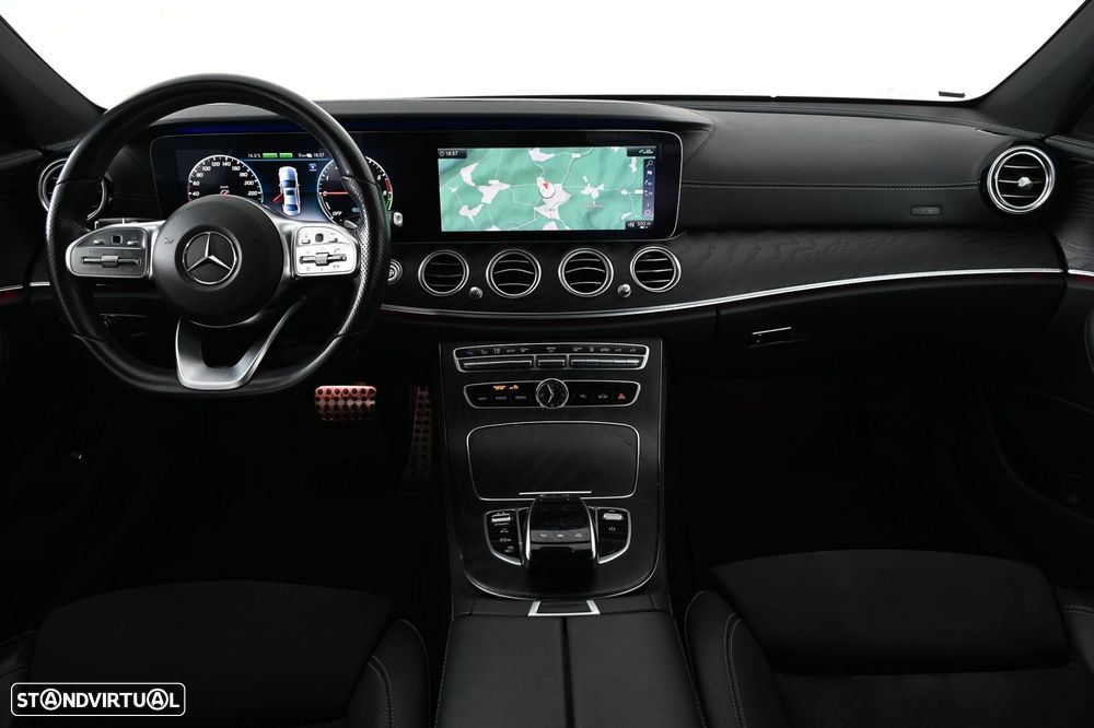 Mercedes-Benz E 300 de AMG Line - 3