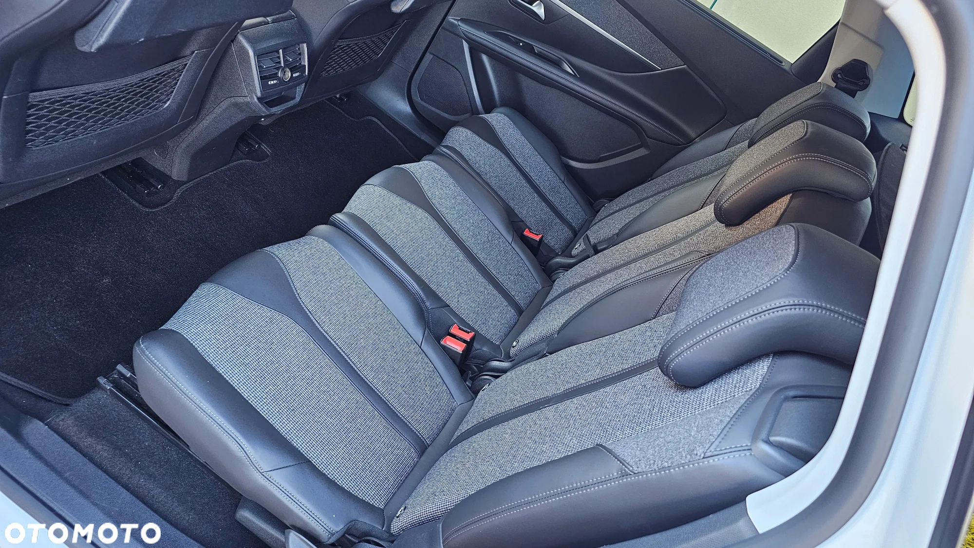 Peugeot 5008 1.5 BlueHDi Allure Pack S&S EAT8 - 30