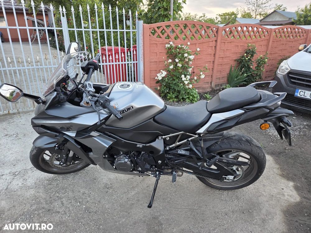 Suzuki GSX 1000SV Katana - 11