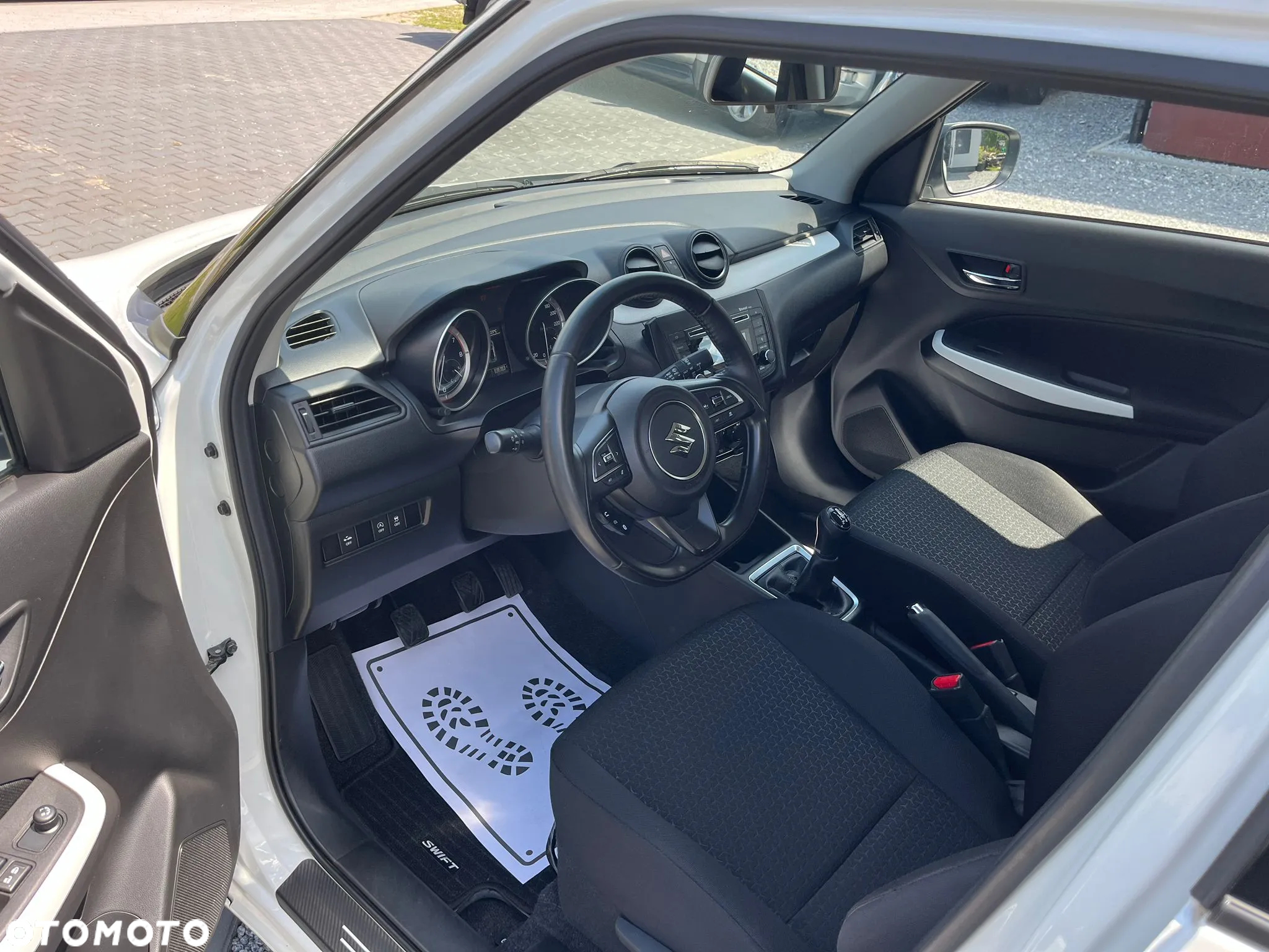 Suzuki Swift 1.2 Dualjet SHVS Premium - 21