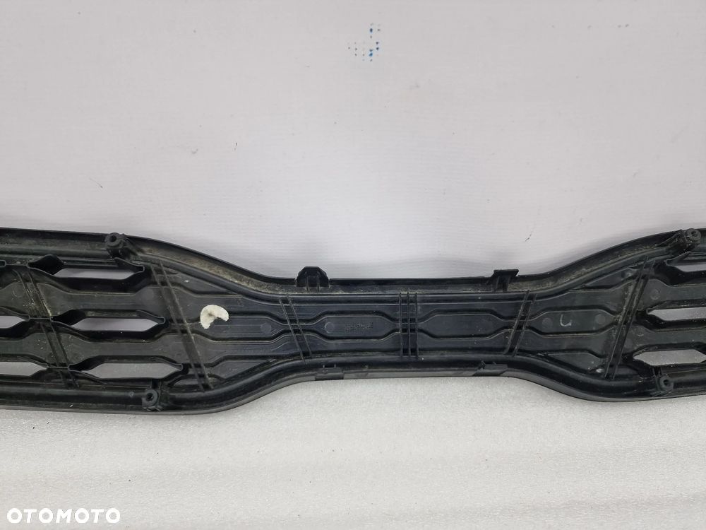 KIA RIO 3 III 11- ATRAPA / GRILL / KRATKA ŚRODKOWA ZDERZAKA PRZEDNIEGO PRZÓD , NR 86351-1W200 , NR AUKCJI KR127 - 7