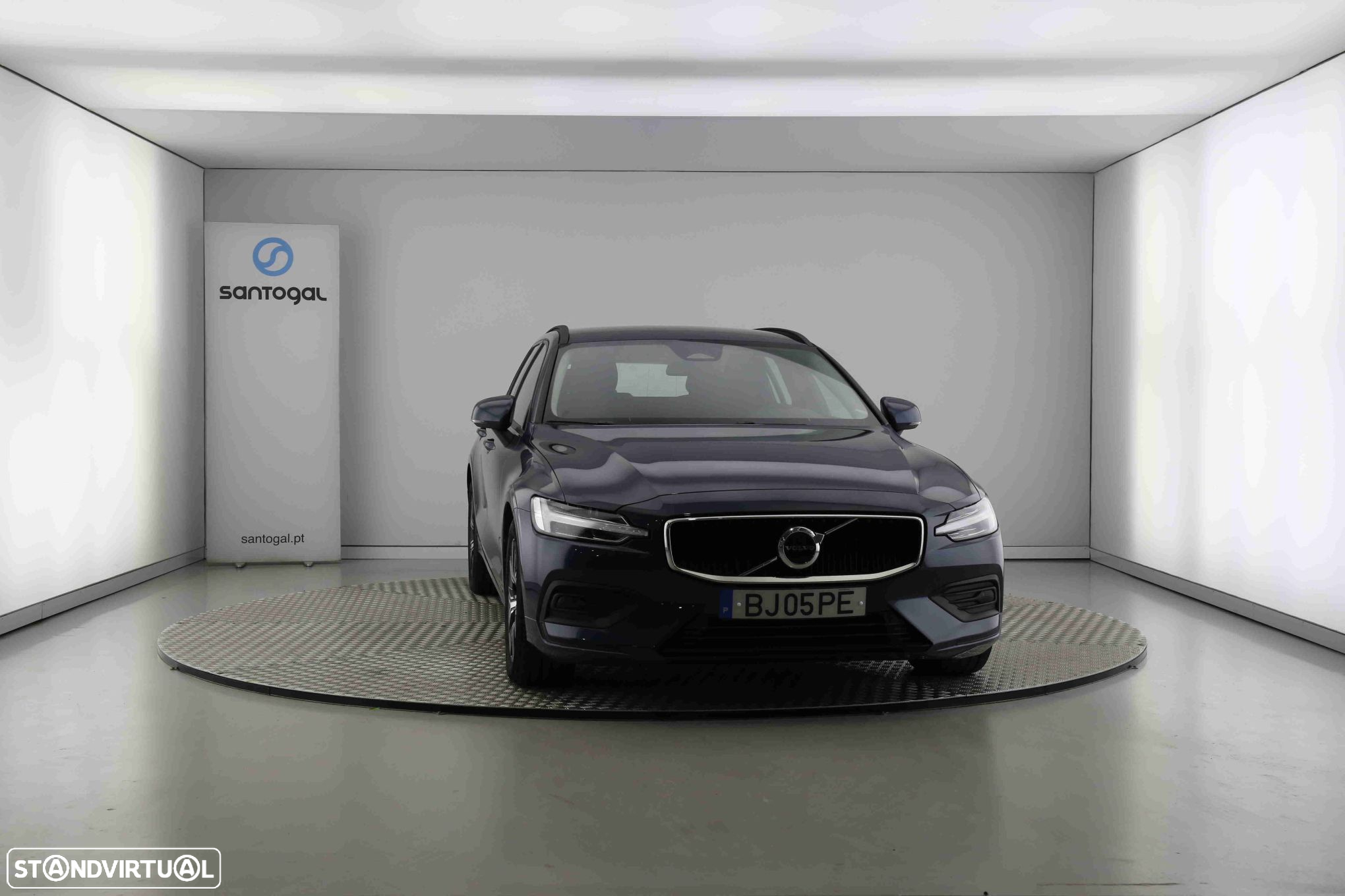 Volvo V60 2.0 B4 Essential Auto - 6