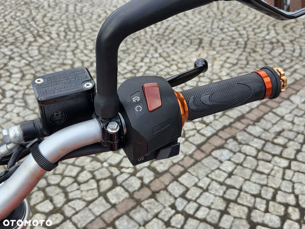 KTM Duke 125 - 20