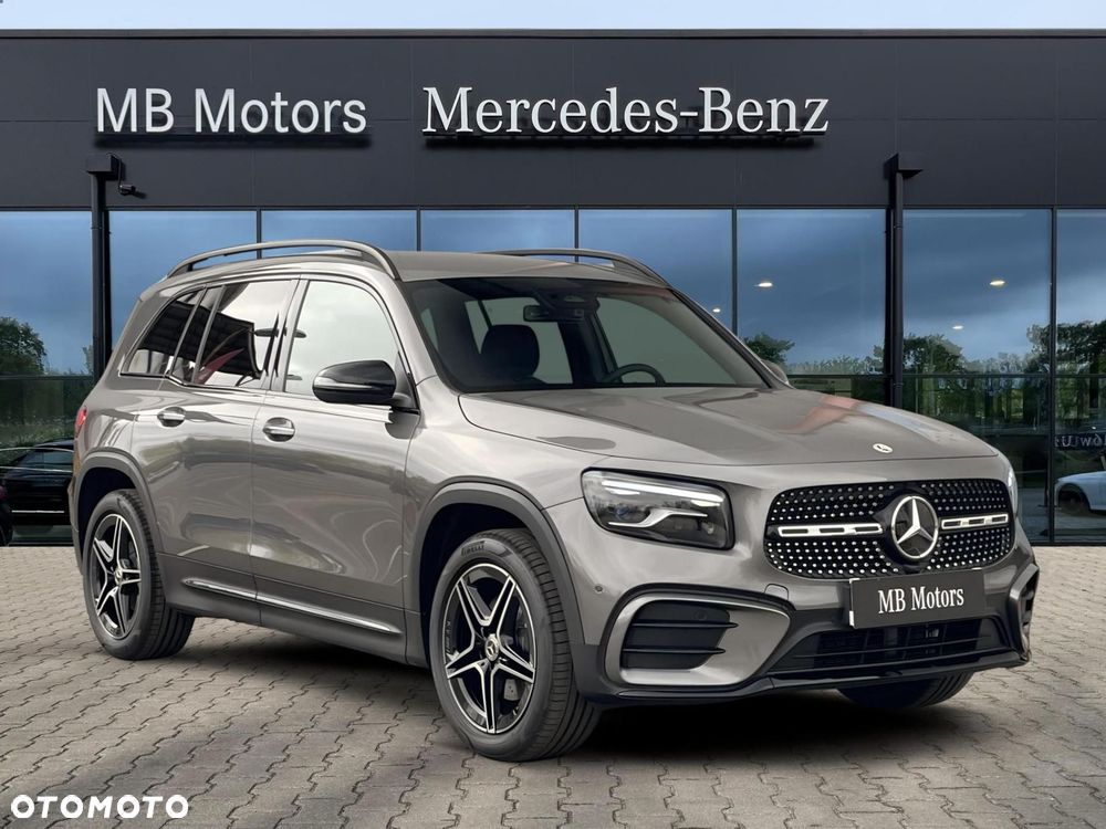 Mercedes-Benz GLB - 4