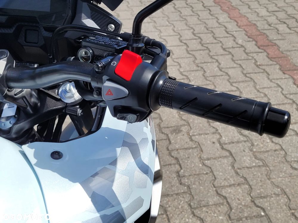 Honda CB - 24