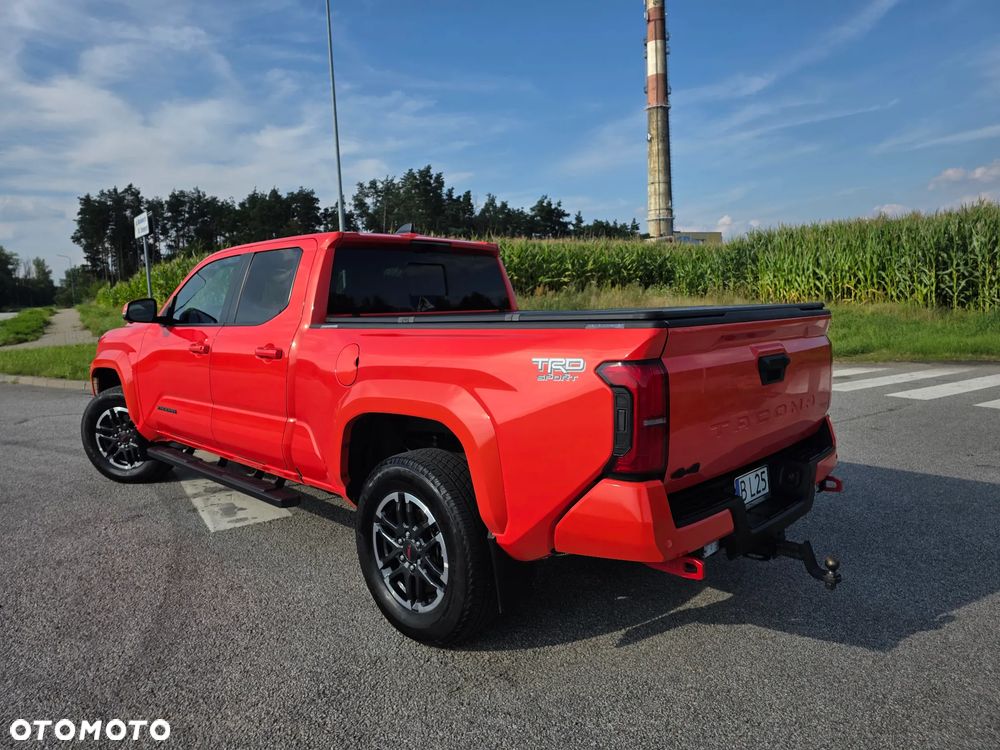 Toyota Tacoma - 7
