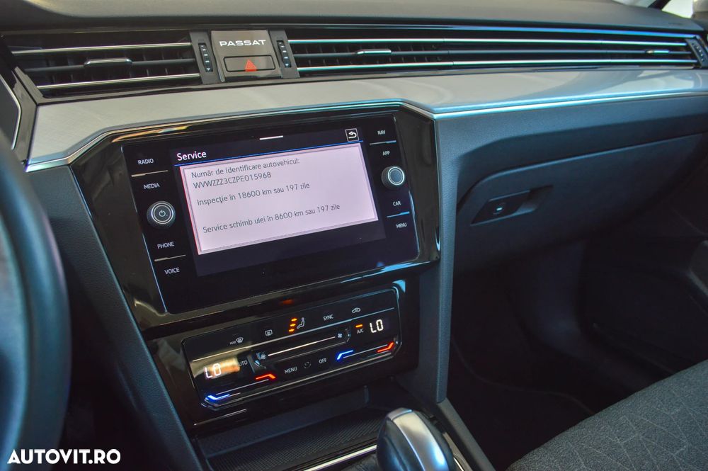 Volkswagen Passat 2.0 TDI SCR DSG Business - 18