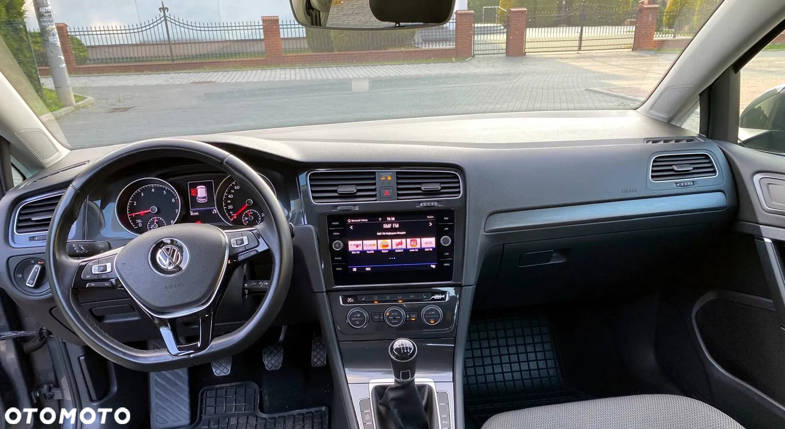 Volkswagen Golf VII 1.5 TSI BMT IQ Drive - 14