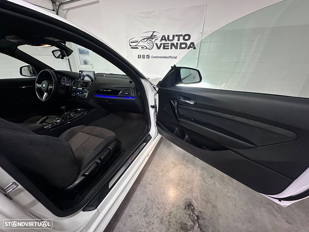 BMW 118 d Pack M - 13