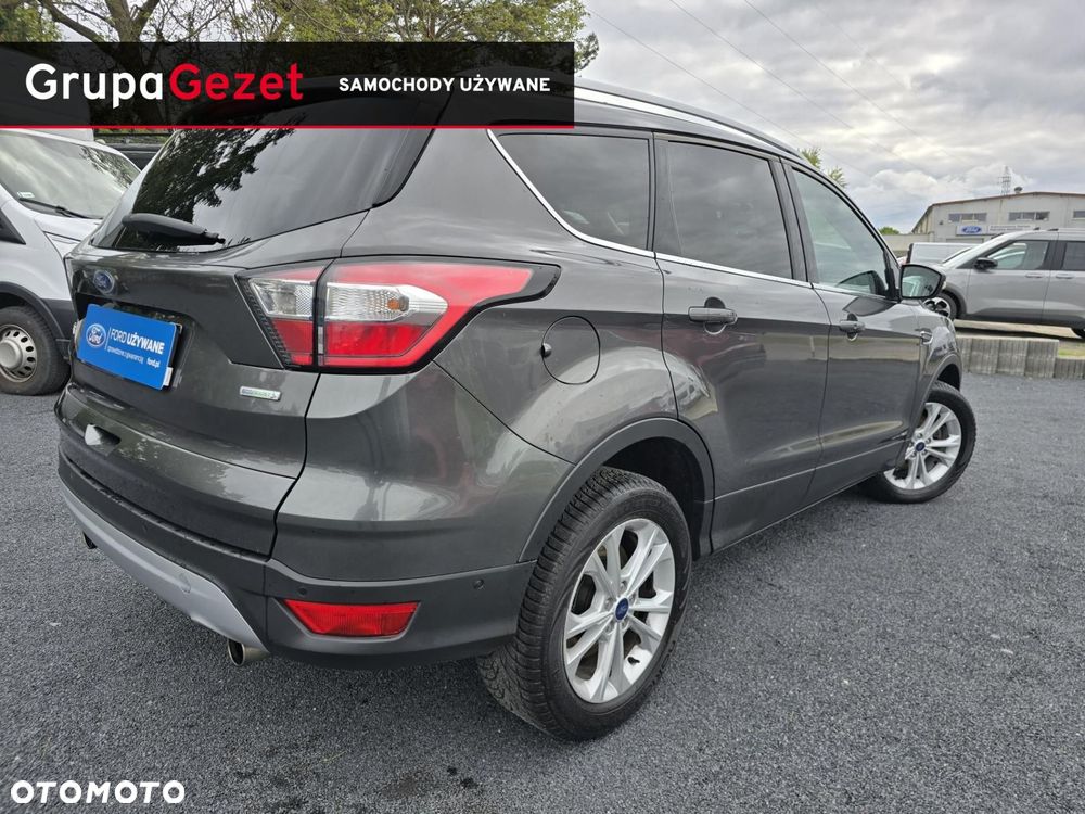Ford Kuga - 4