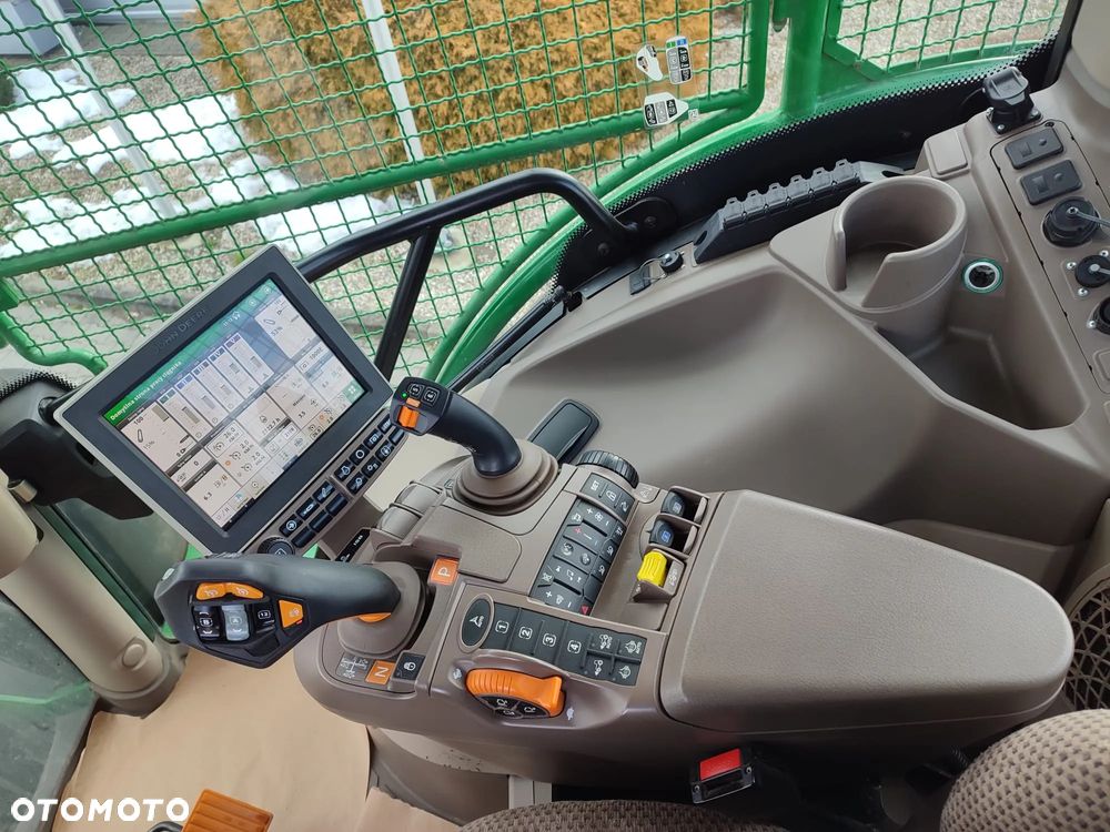 John Deere 6R250 - 10