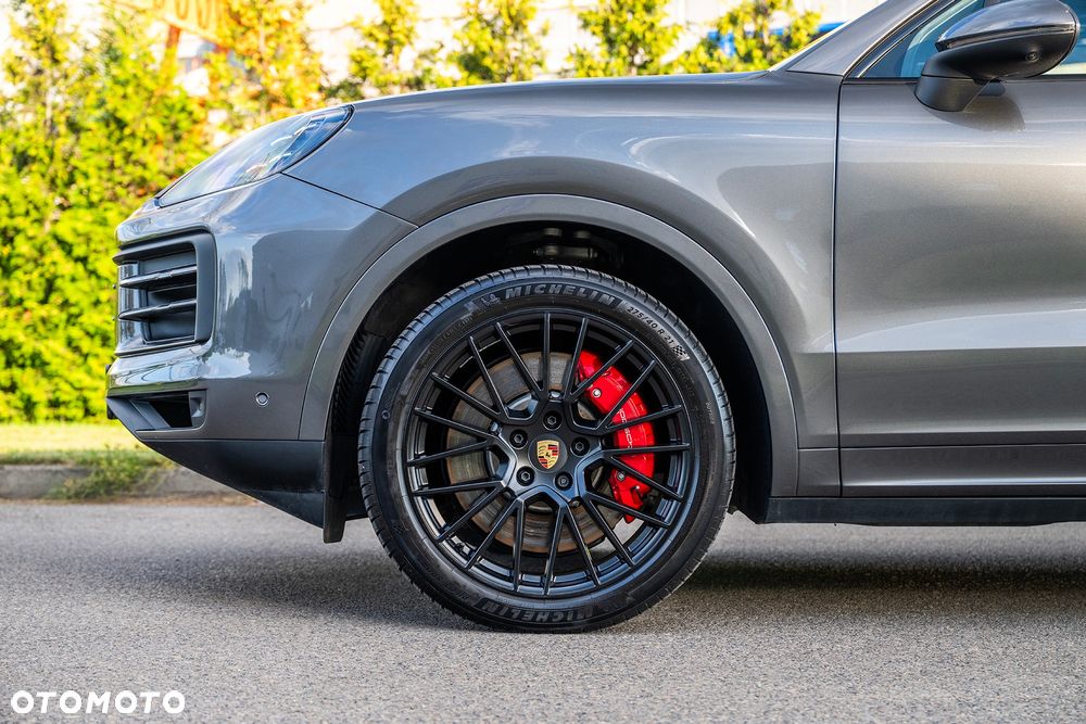 Porsche Cayenne - 9