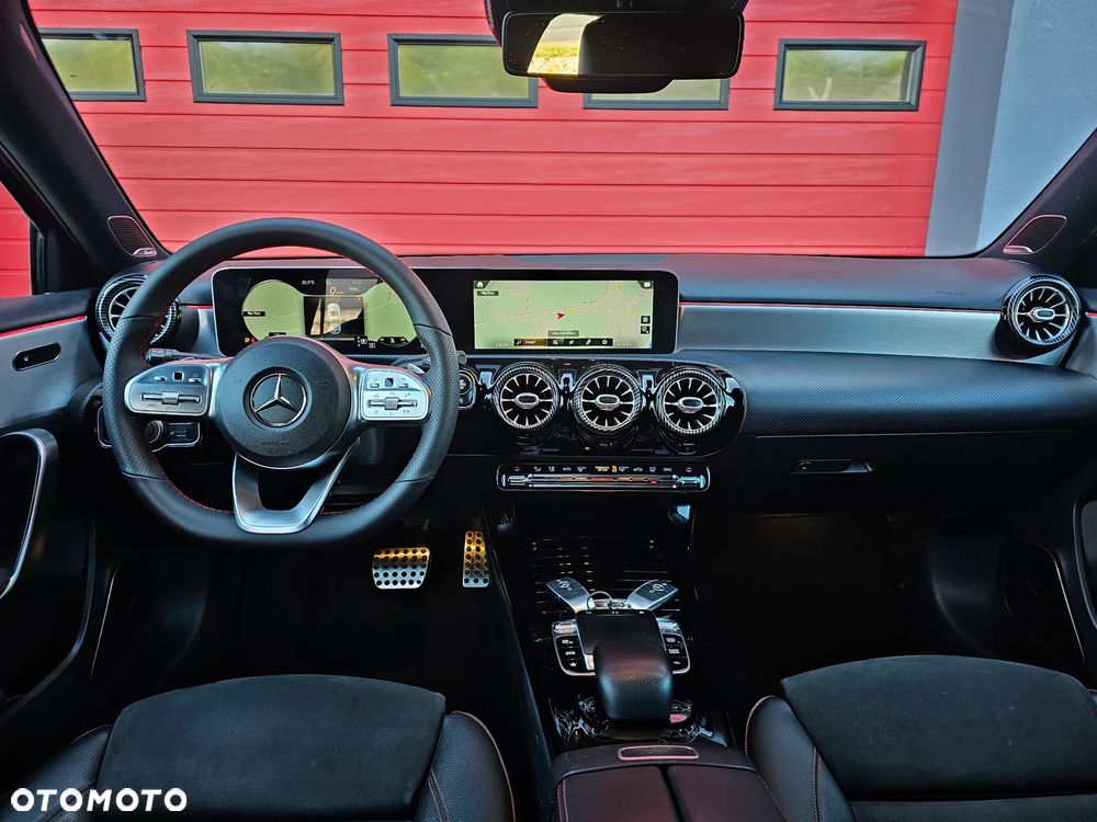 Mercedes-Benz Klasa A 180 d AMG Line 7G-DCT - 5